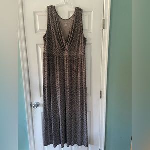 Sleeveless Maxi Dress